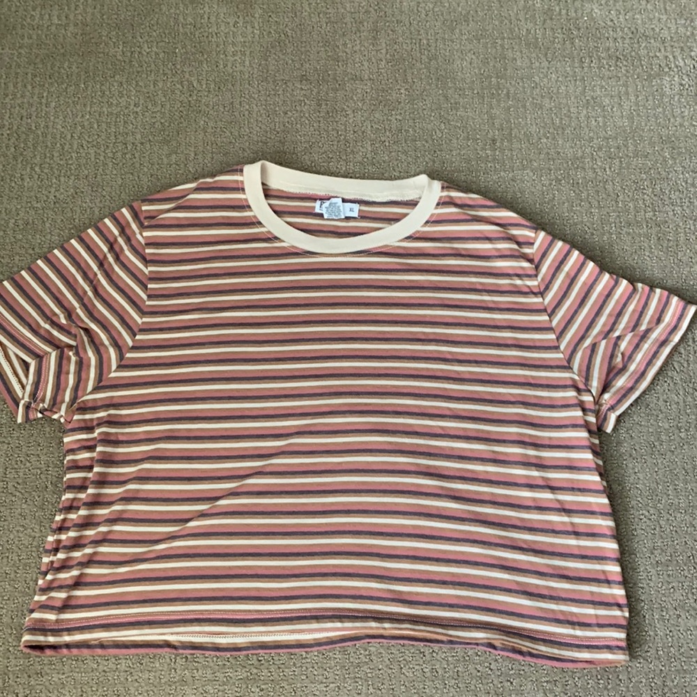 Striped cropped tee